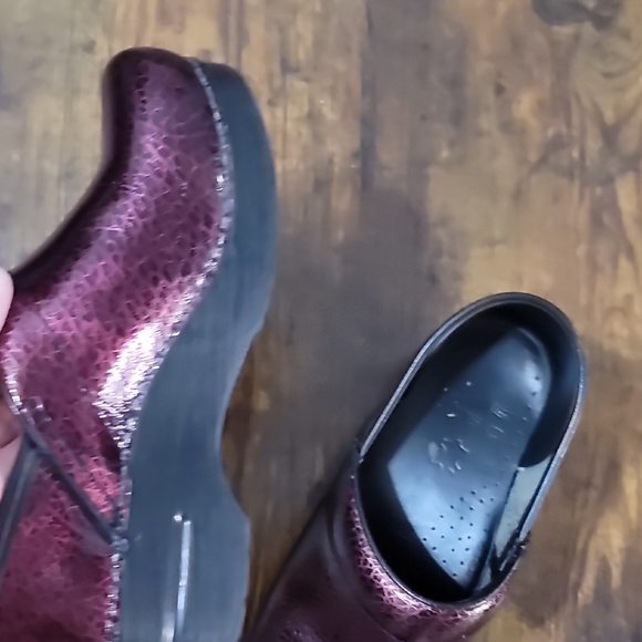 Dansko Maroon Textured Clogs - Picture 7 of 10